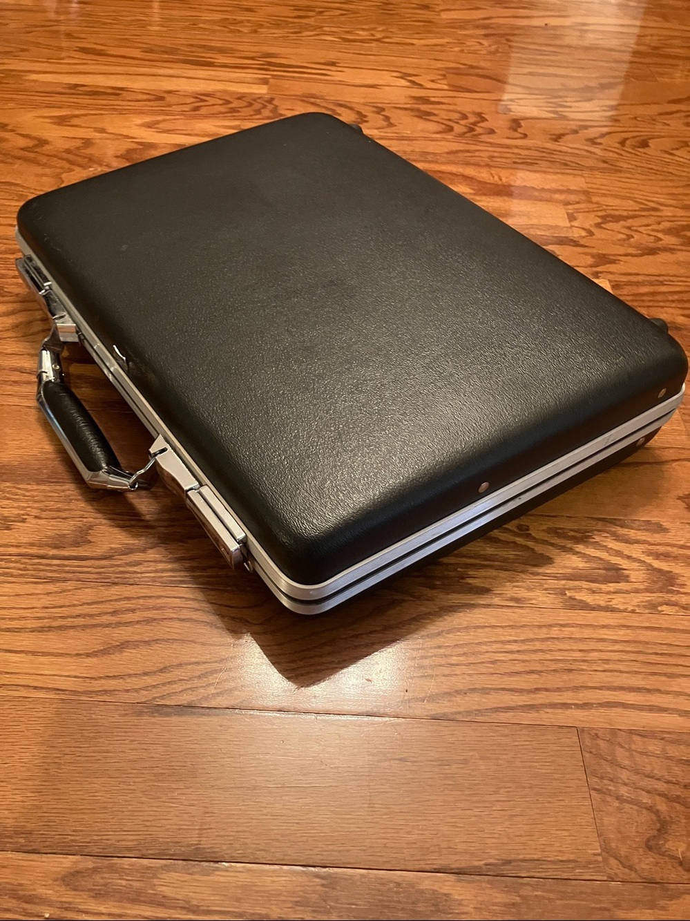 Classic American Tourister Briefcase  with Keys